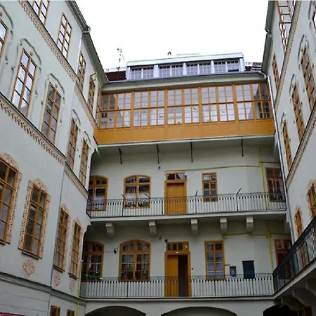 Apartment Ruterra Charles Bridge